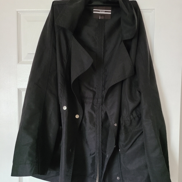 Light weight spring jacket - Picture 2 of 4